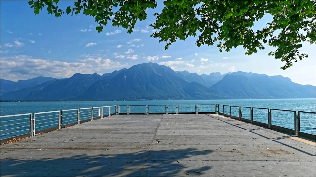 Bodensee Promenade Mit Bergen Fernblick E5f1
