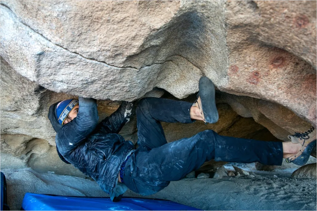 Detail Bouldern Outdoor Crashpad Und Kletterer Number 17