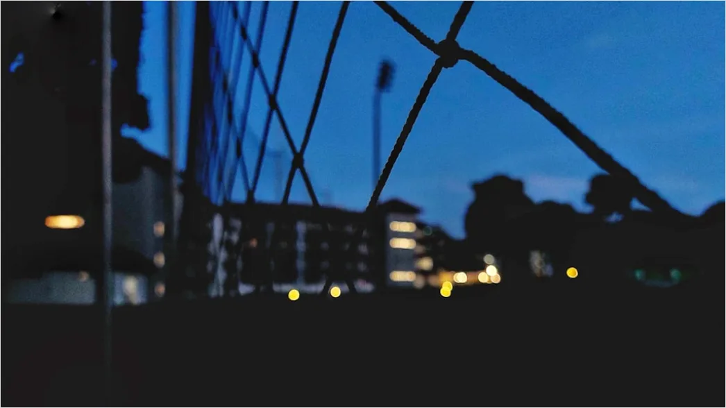 Bruecke Ueber Fluss Mit Spiegelung Blue Hour 15b5
