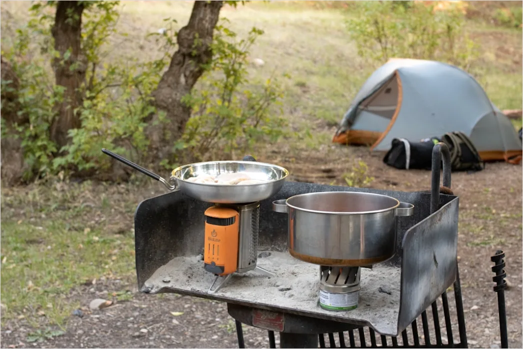 Campingkocher Im Freiem Kochen Outdoor Detail 4d0e