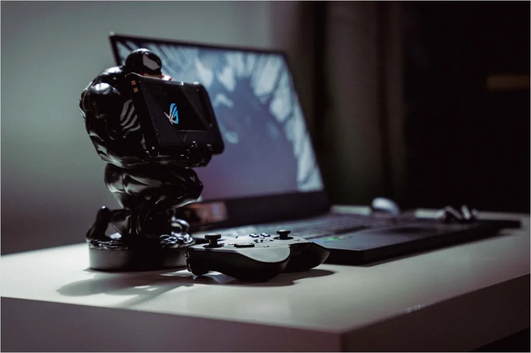Detail Content Creation Im Van Laptop Und Kamera Setup Number 17