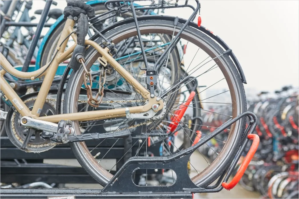 Detail Fahrradträger Am Auto Beladen Vor Urlaub Number 13