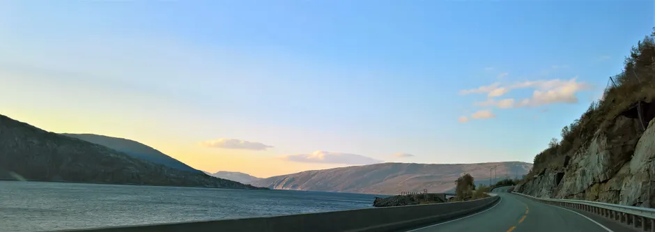 Detail Fjordlandschaft Norwegen Straße Am Wasser Panorama Number 16