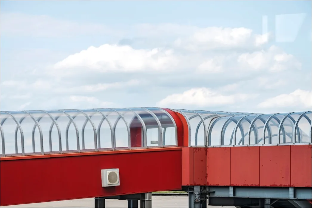 Detail Flughafen Abflugtafel Mit Flugnummern Unscharfer Hintergrund Number 4