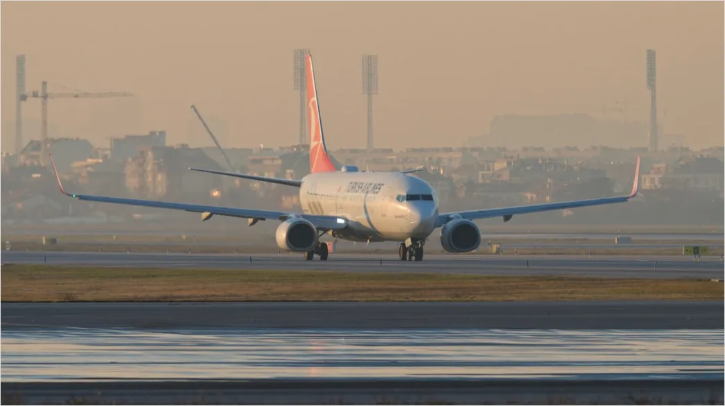 Detail Flugzeug Startet Auf Runway Mit Bewegungsunschärfe Number 16