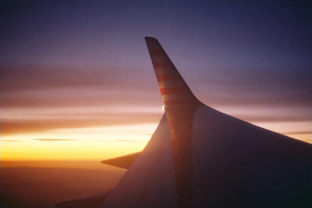 Flugzeug Treppe Boarding Aussenansicht Bei Sonnenuntergang 2401