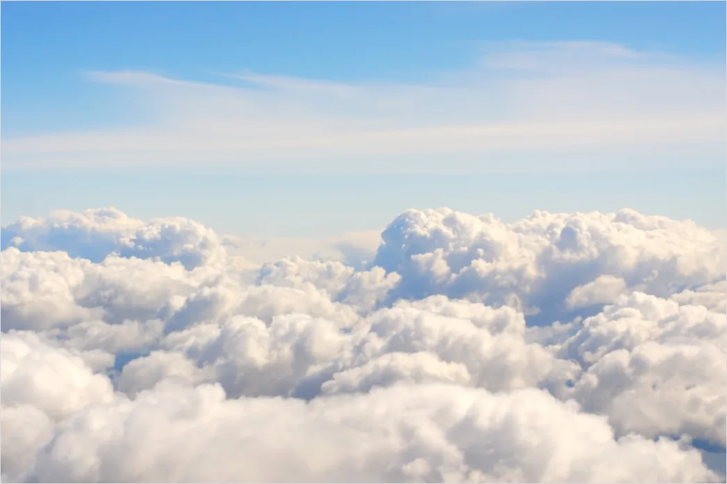 Detail Flugzeugflügel über Den Wolken Mit Blauem Himmel Number 11
