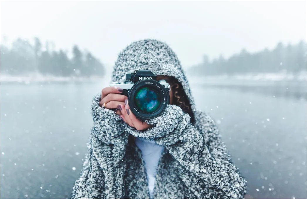 Fotograf Im Regen Mit Kamera Schutzcover D7ae