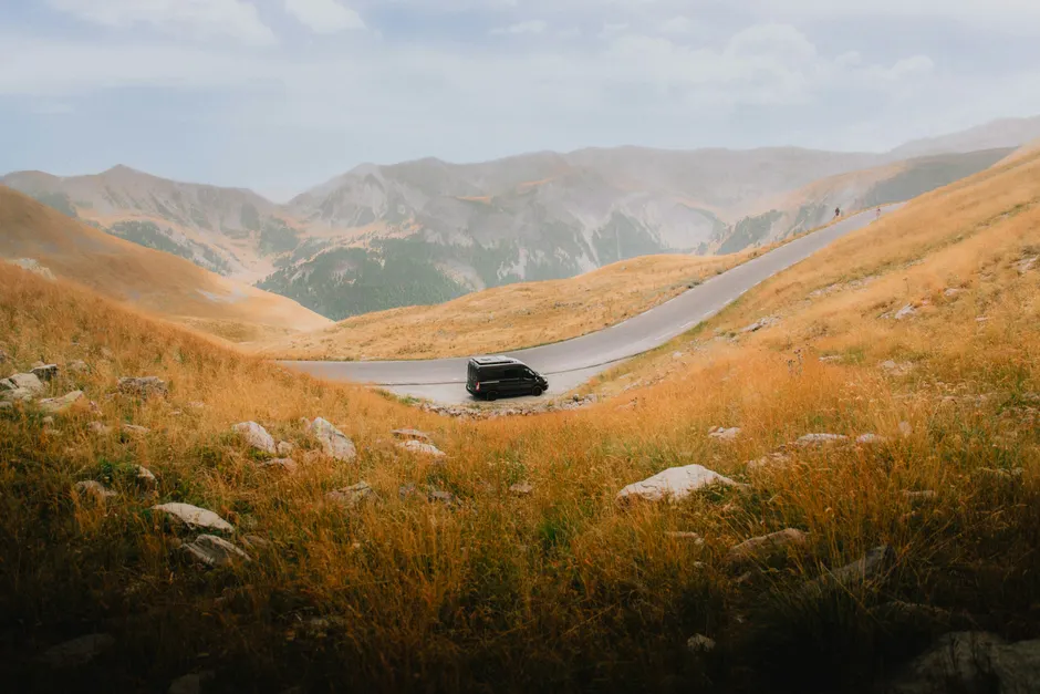 Detail Heckklappe Offen Blick Auf Berglandschaft Vanlife Number 7