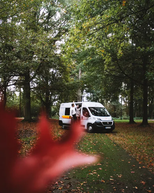 Detail Heckklappe Offen Blick Auf Berglandschaft Vanlife Number 9