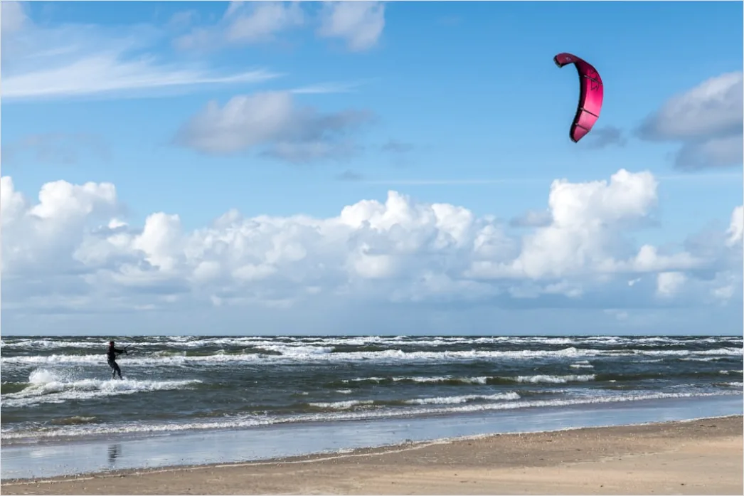 Kitesurfen An Der Nordsee Action Im Wind 5131
