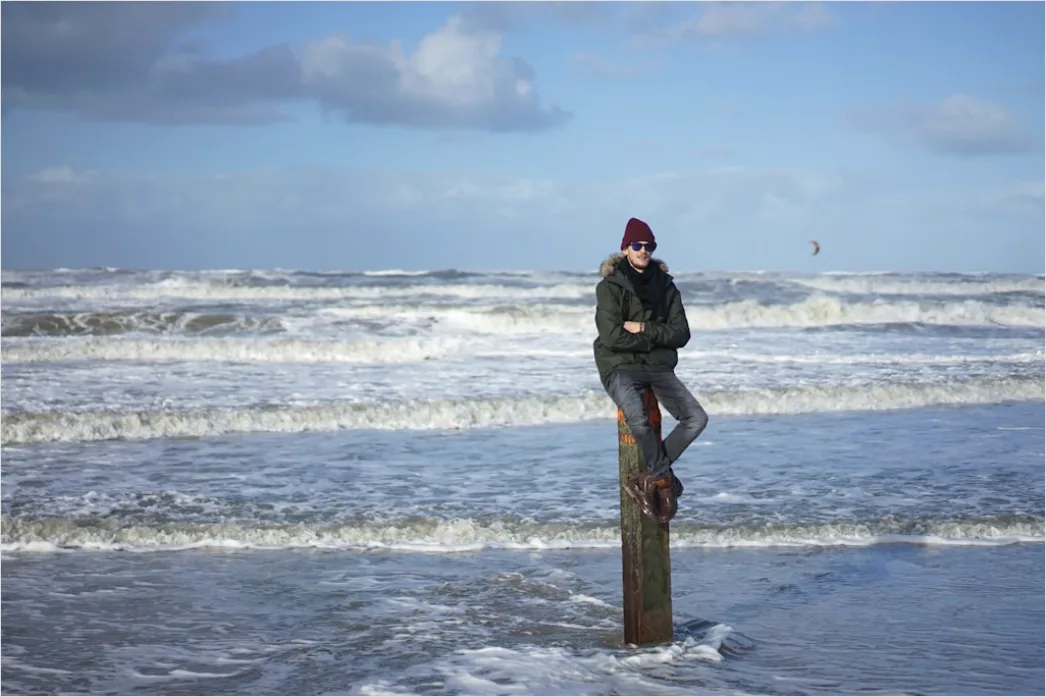 Detail Kitesurfen An Der Nordsee Action Im Wind Number 15
