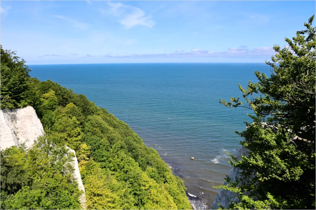 Kuestenwanderweg Klippen Und Meer Panorama 3576