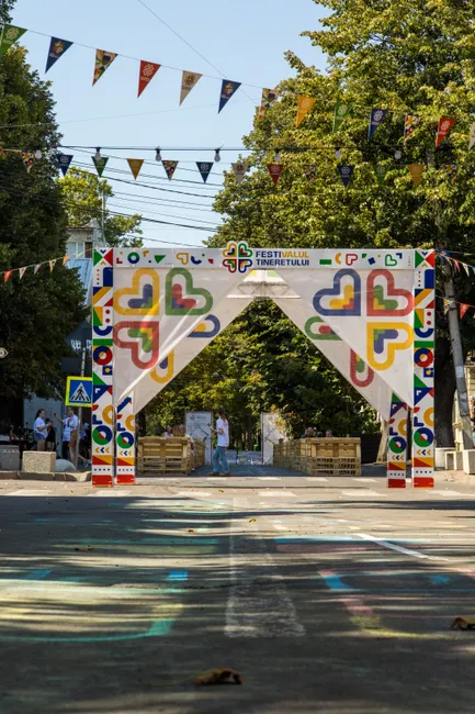 Lokales Festival In Der Stadt Bunte Fahnen 7057