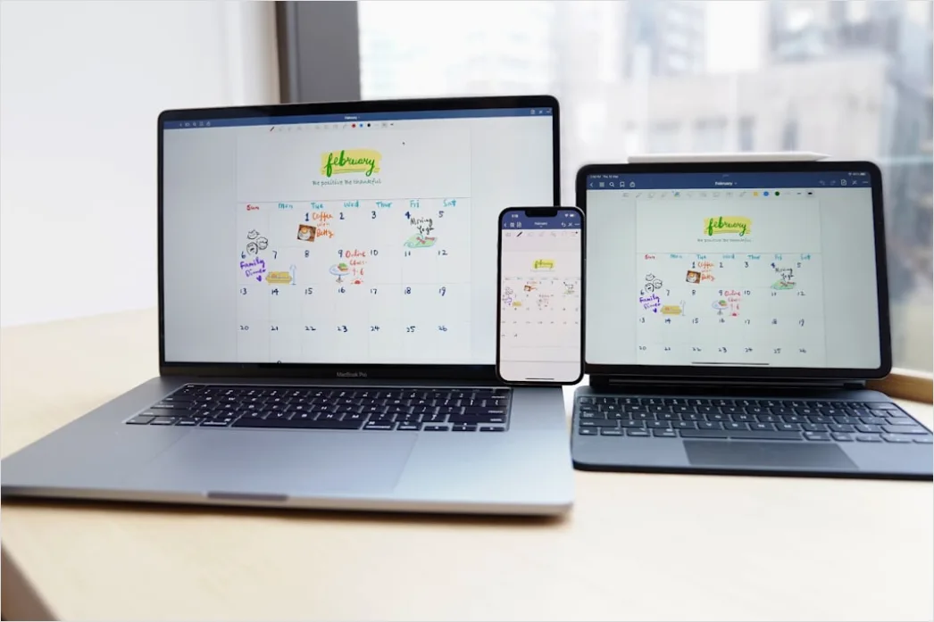Marketing Planung Kalender Und Laptop Auf Tisch Foto E5fb
