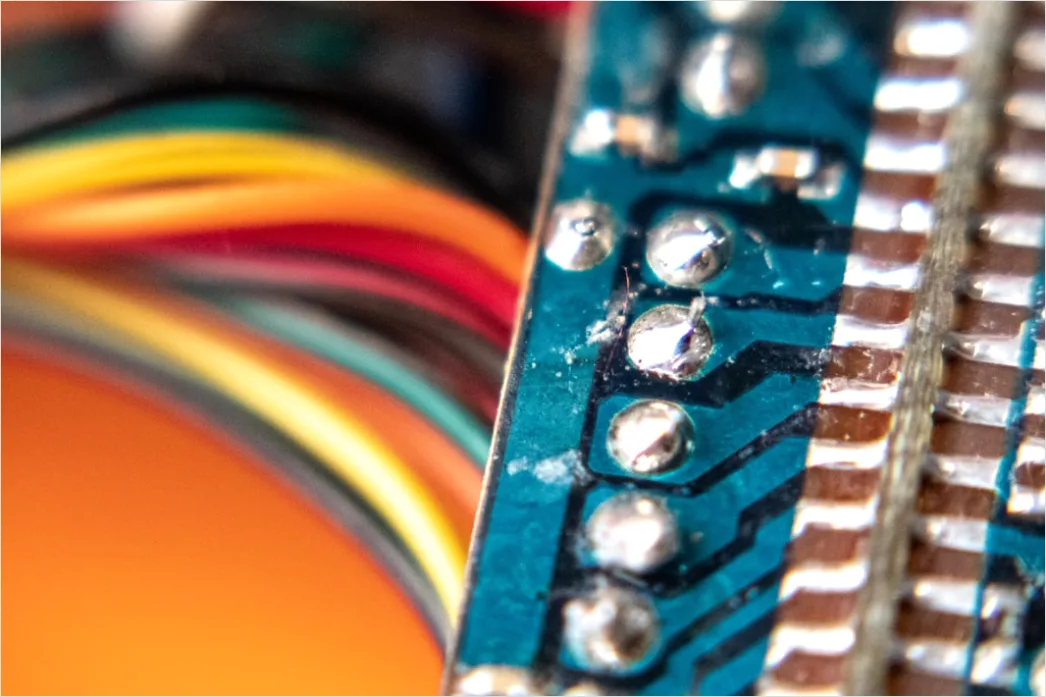 Detail Mikrocontroller Projekt Breadboard Kabel Nahaufnahme Foto Number 7