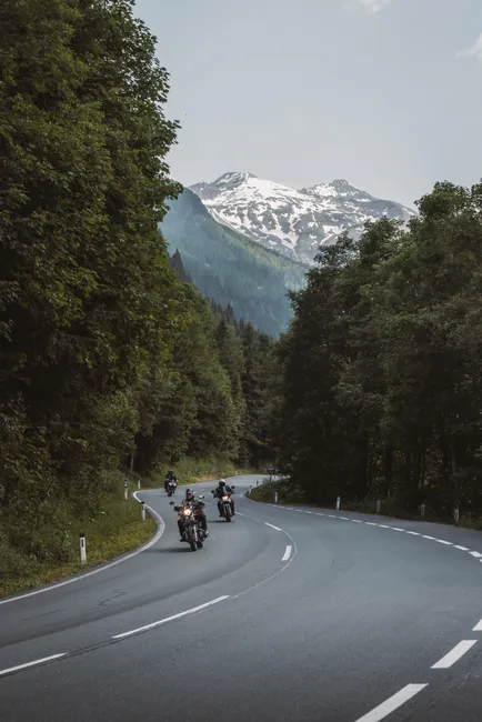 Detail Motorrad Tour Auf Passstraße Alpen Kurven Number 5
