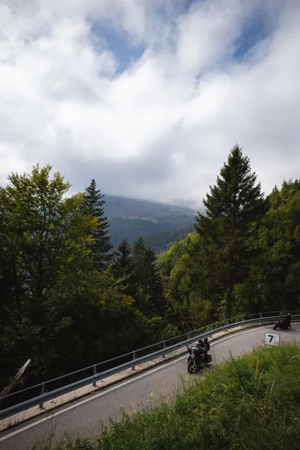 Detail Motorrad Tour Auf Passstraße Alpen Kurven Number 8