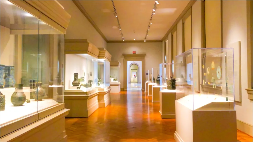 Museum Innenraum Mit Besuchern Unscharfer Hintergrund Foto A2e4