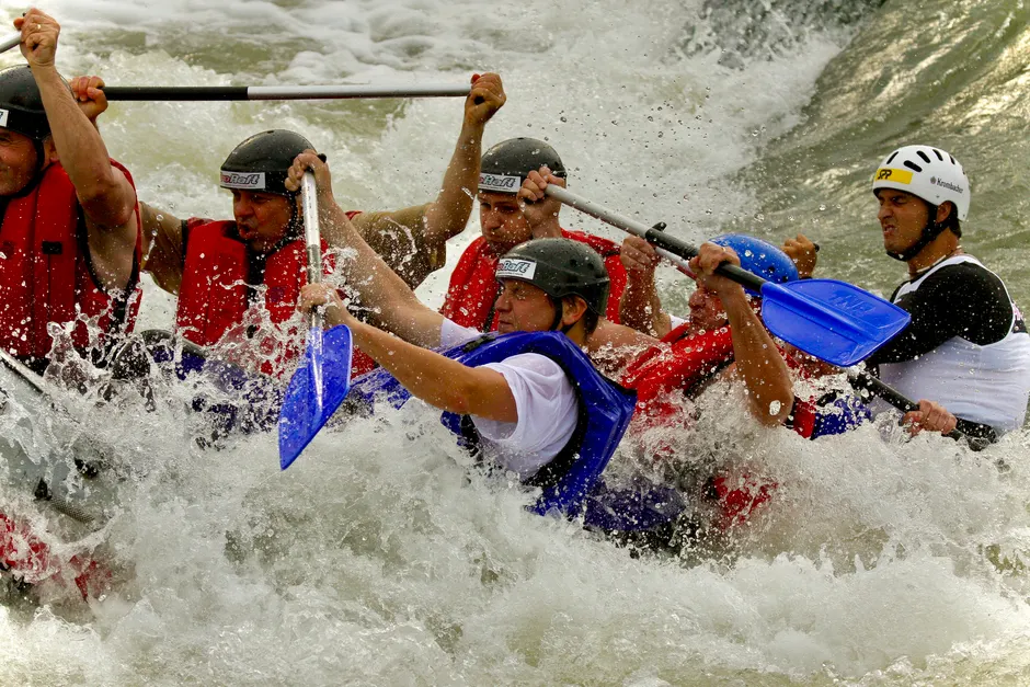 Detail Rafting Wildwasser Stromschnellen Team Action Number 11