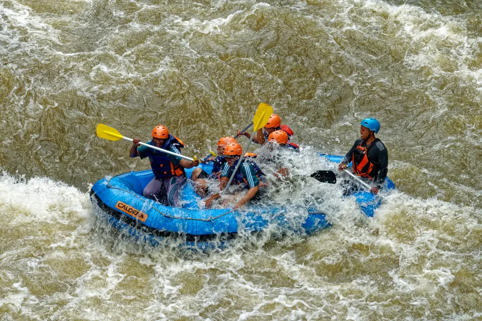 Detail Rafting Wildwasser Stromschnellen Team Action Number 13