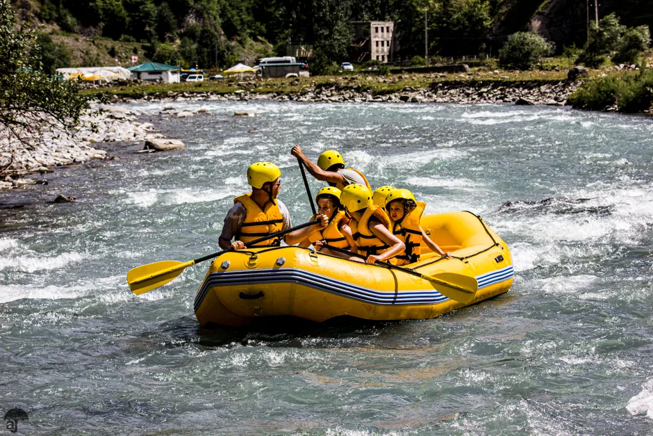 Detail Rafting Wildwasser Stromschnellen Team Action Number 14