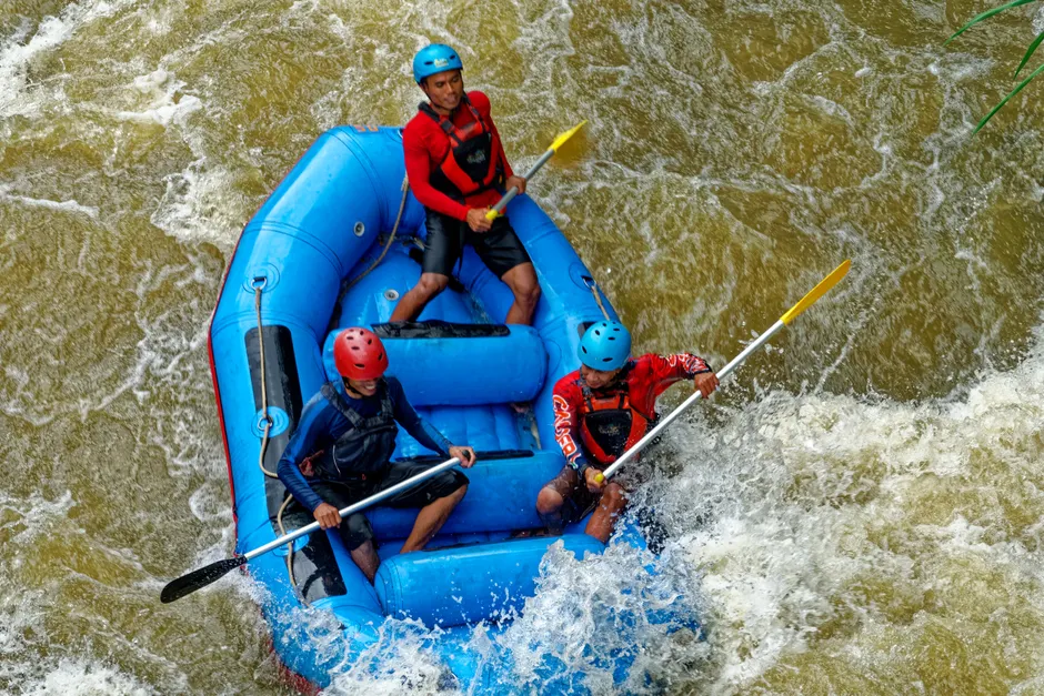 Detail Rafting Wildwasser Stromschnellen Team Action Number 20