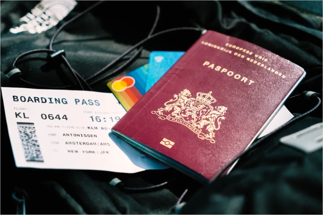 Reisepass In Sicherer Tasche Diebstahlschutz Konzept 3c27
