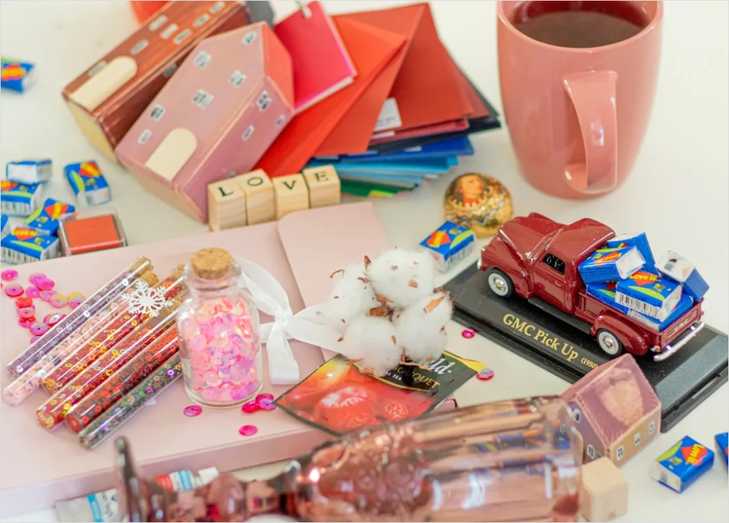 Detail Reisesouvenirs Ausbreiten Auf Tisch Flat Lay Number 18