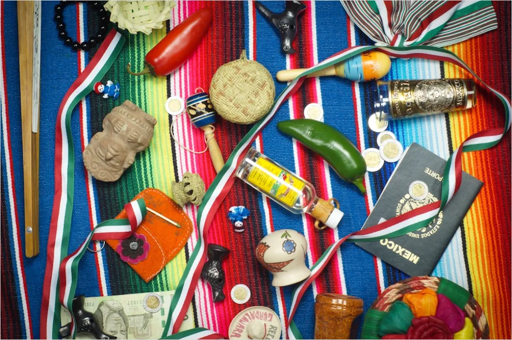 Detail Reisesouvenirs Ausbreiten Auf Tisch Flat Lay Number 4