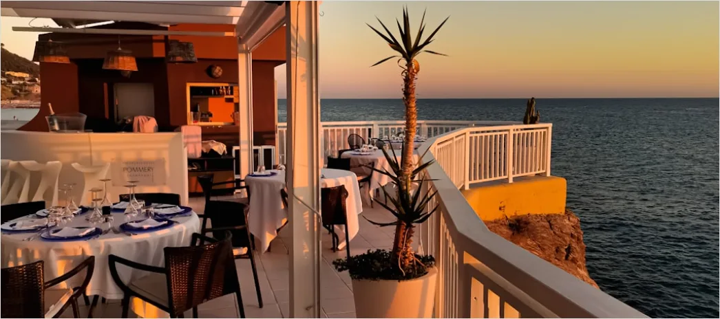 Detail Restaurant Terrasse Am Meer Abendstimmung Number 14