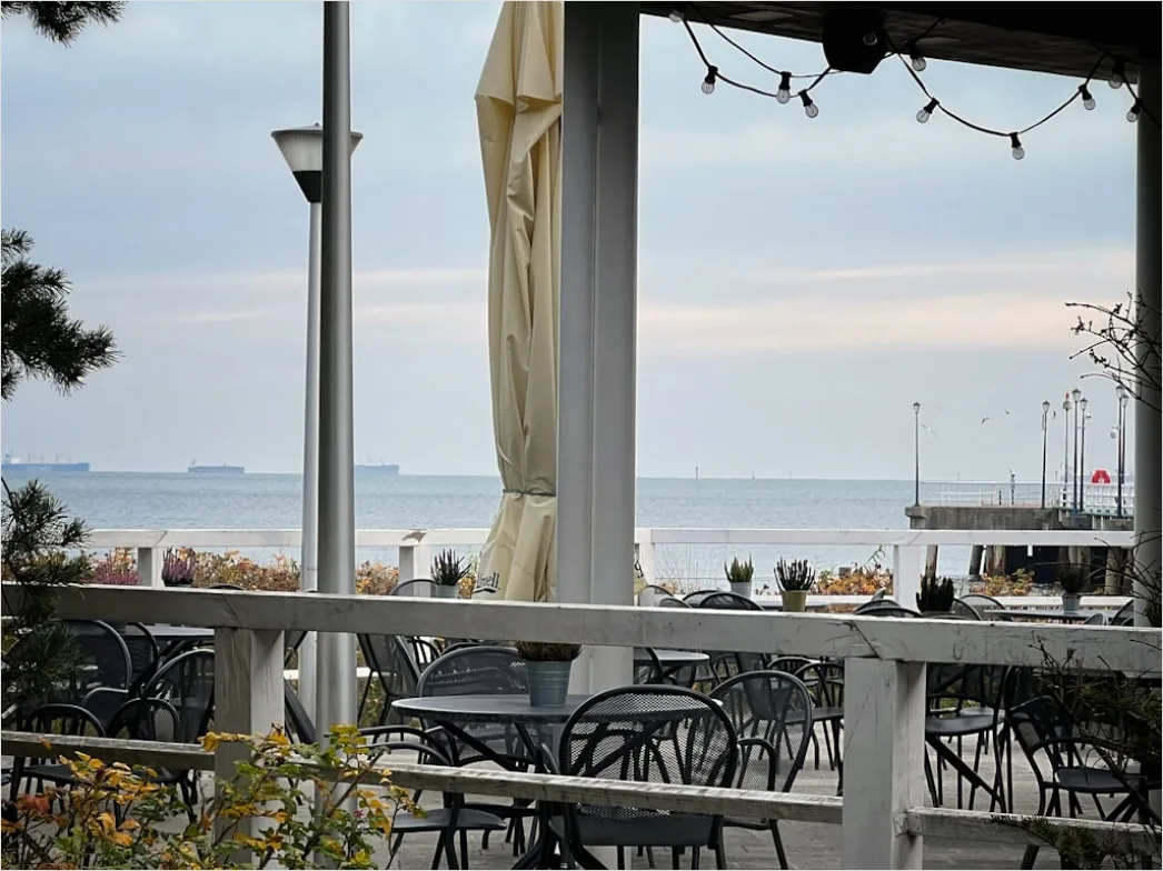 Detail Restaurant Terrasse Am Meer Abendstimmung Number 16