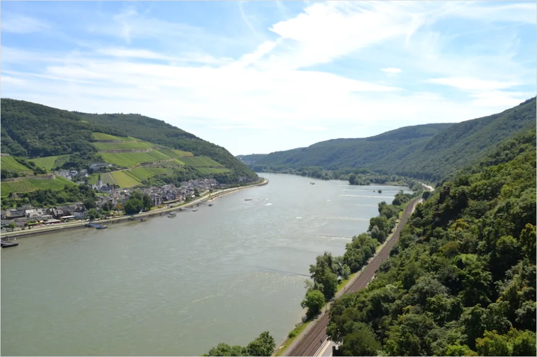 Detail Rheinsteig Wanderweg über Dem Rhein Panorama Number 10