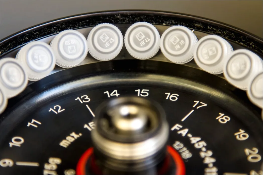 Detail Schaltkreis Komponenten Makro Foto Auf Platine Number 9