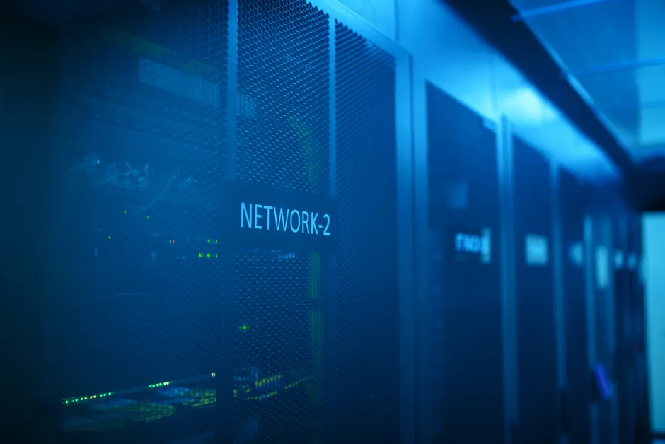 Detail Server Rack Im Rechenzentrum Mit Blauen Leds Foto Number 15