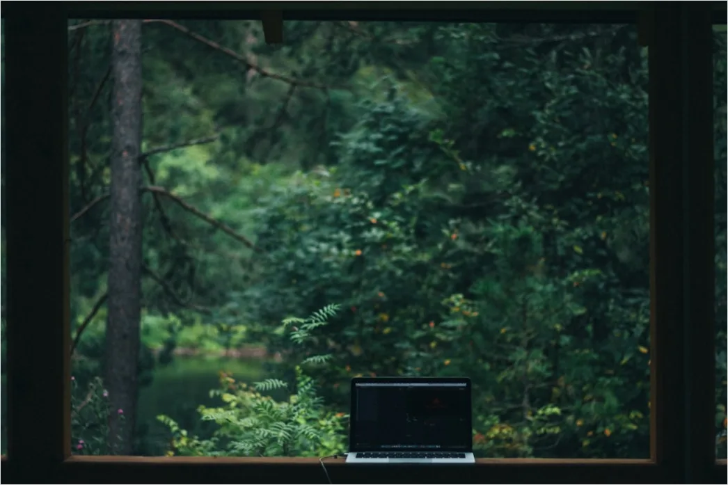 Sitzplatz Am Fenster Laptop Arbeiten Unterwegs 93e7