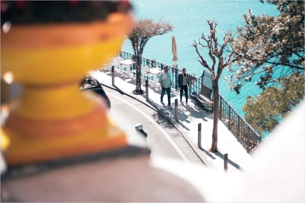 Detail Strandhotel Balkon Blick Aufs Meer Sommer Number 8