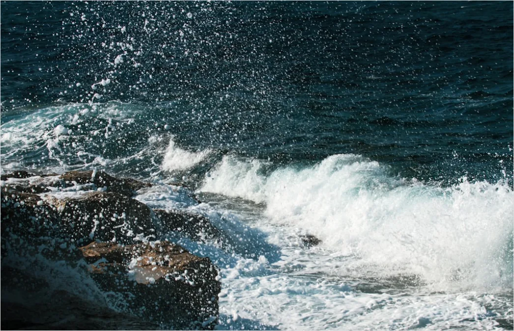 Detail Sturm An Der Küste Dramatische Wellen Number 15