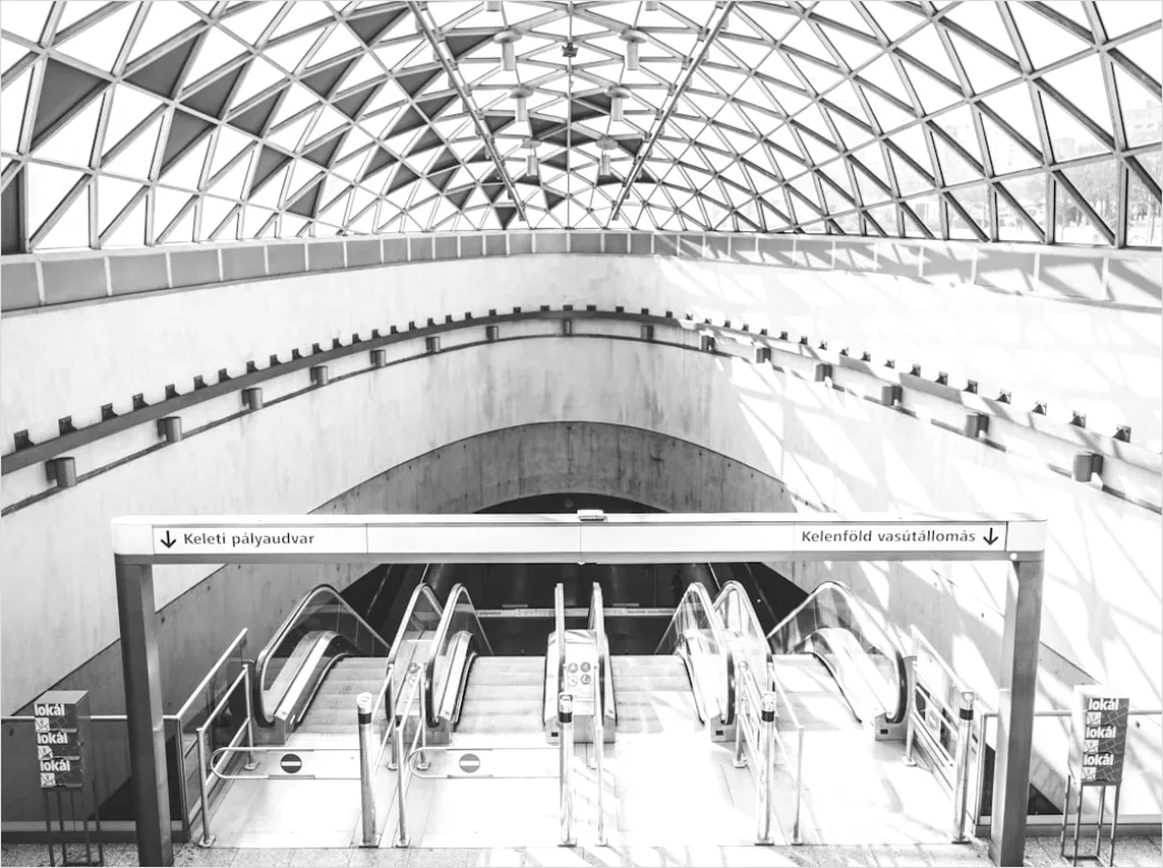 Detail U Bahn Station Architektur Symmetrische Perspektive Number 14