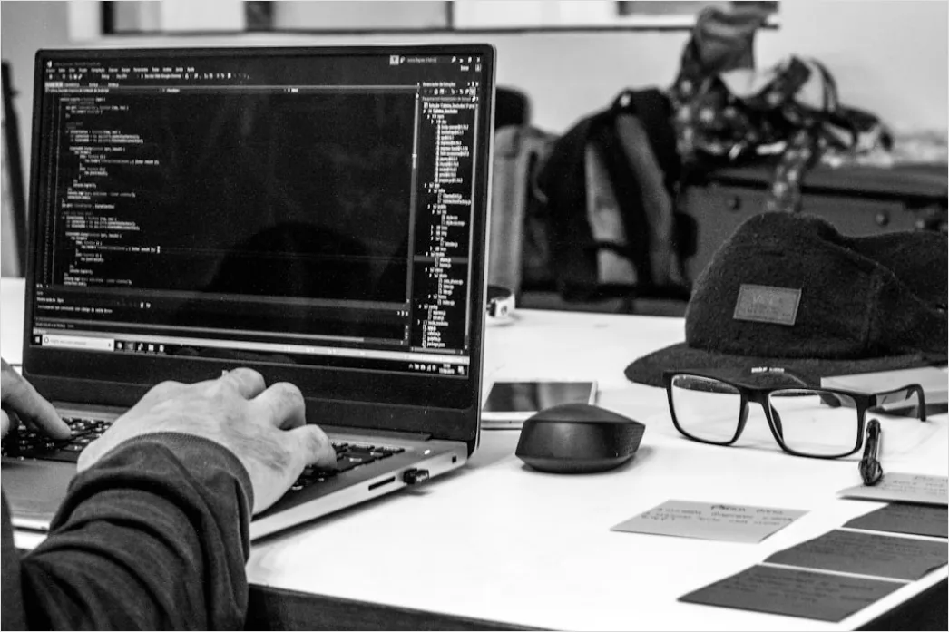 Detail Ui Ux Workshop Klebezettel Und Laptop Foto Number 20