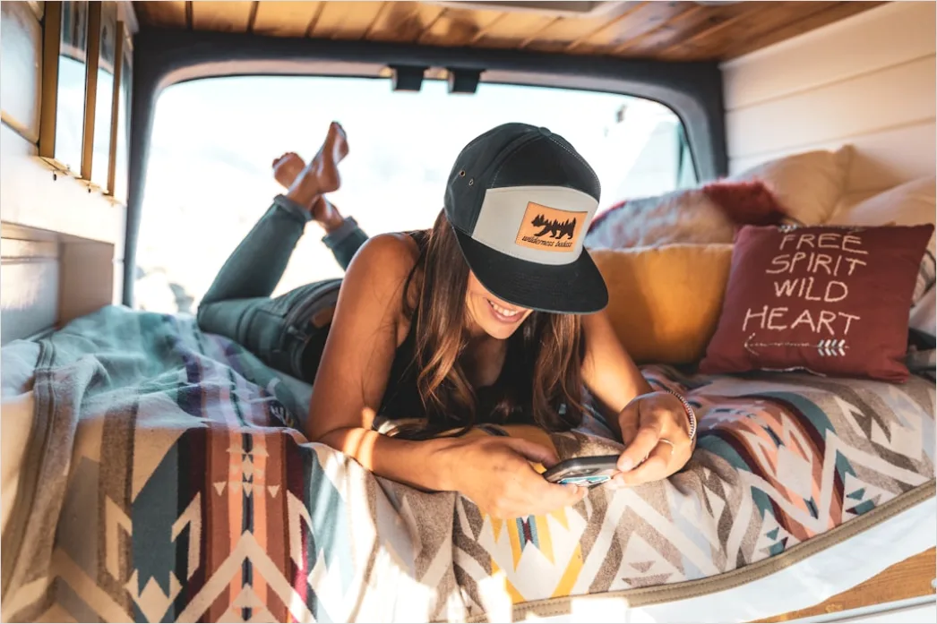 Detail Vanlife Innenausbau Bett Und Vorhänge Gemütlich Number 18
