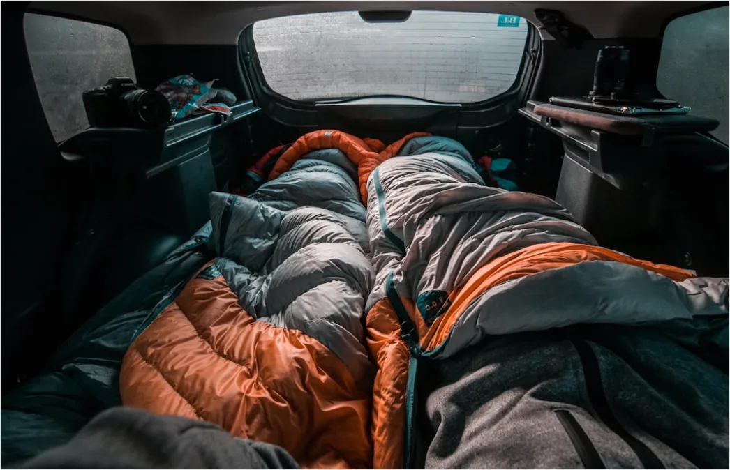 Detail Vanlife Innenausbau Bett Und Vorhänge Gemütlich Number 20