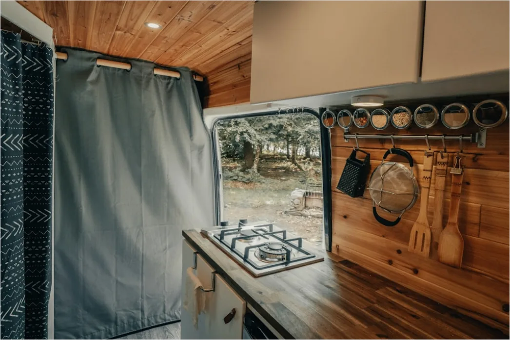 Detail Vanlife Kochen Im Camper Kleine Küche Detail Number 3