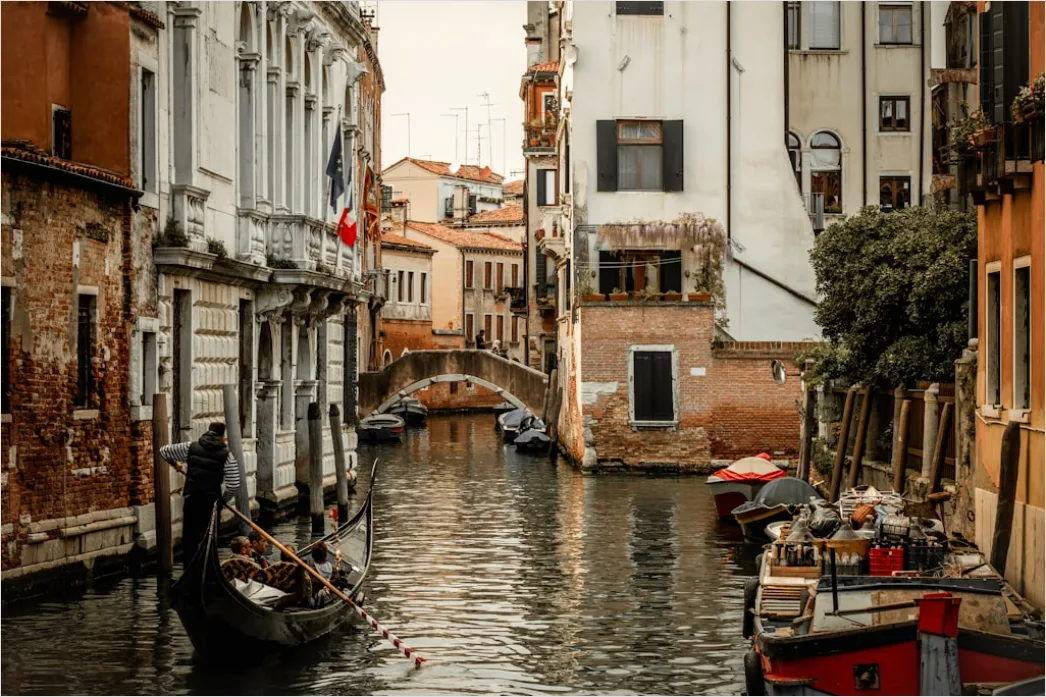 Detail Venedig Gondel Auf Kanal Perspektive Number 12