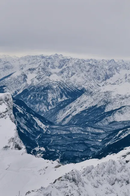 Detail Zugspitze Gipfelblick Wolkenmeer Panorama Number 5