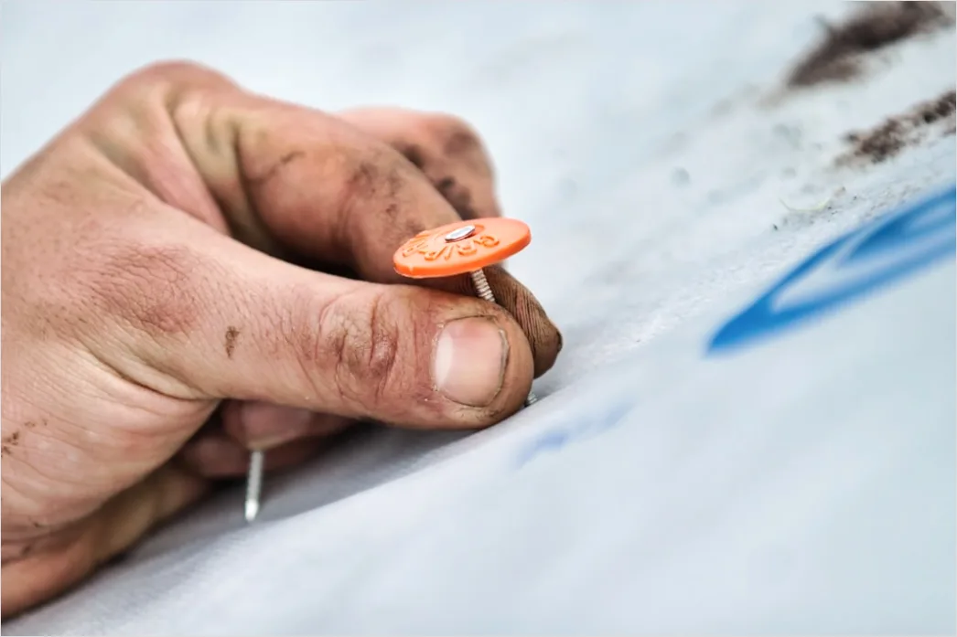 Archaeologische Ausgrabung Pinsel In Hand Nahaufnahme 3c70