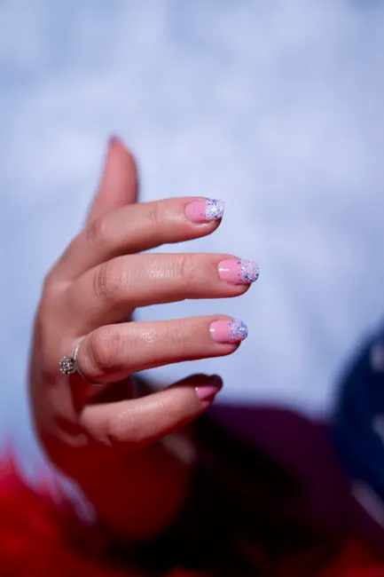 Detail Aura Nails Farbverlauf Trend Nahaufnahme Number 8