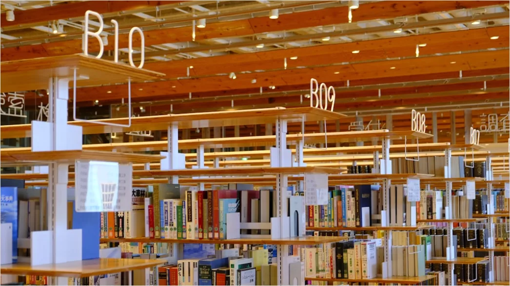 Detail Bibliothek Regale Mit Büchern Perspektive Foto Number 19