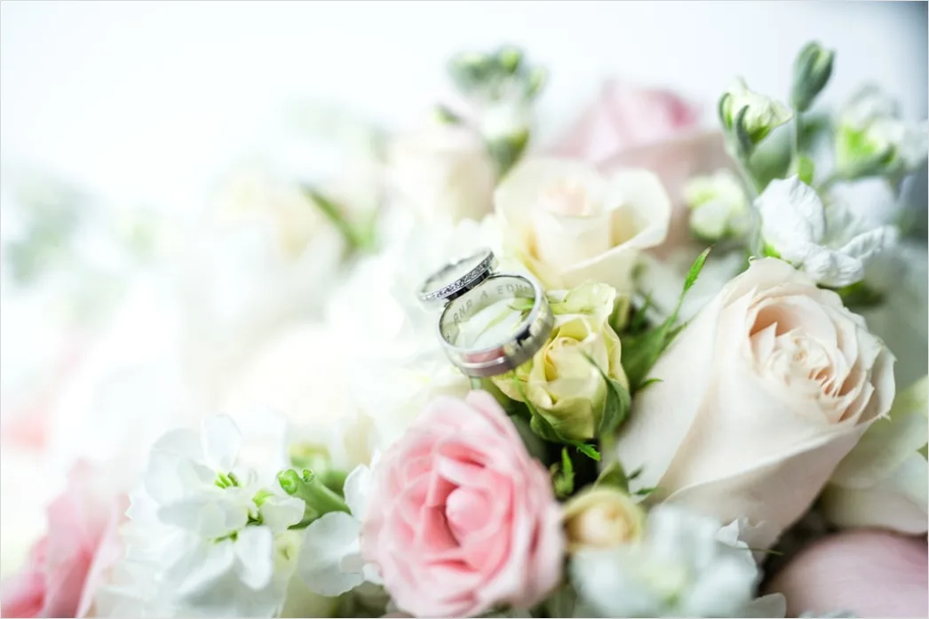 Detail Braut Bouquet Und Ringe Detailaufnahme Foto Number 16