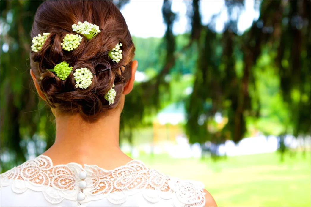 Detail Brautfrisur Low Bun Mit Schleier Foto Number 7